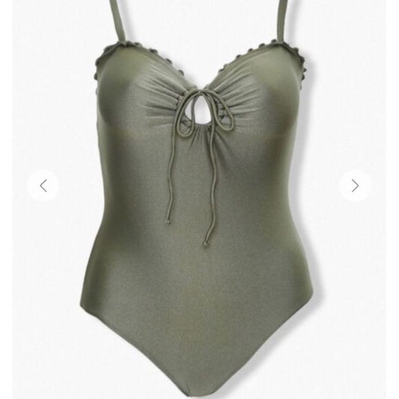 Forever 21 Other - Plus Size Sweetheart One-Piece Swimsuit 3X